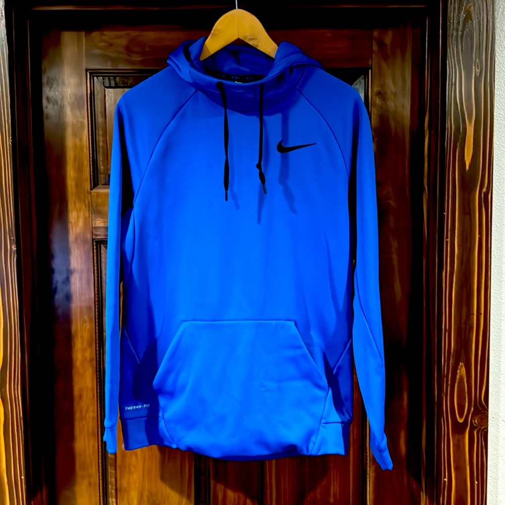 Nike men’s M blue therma-fit hoodie